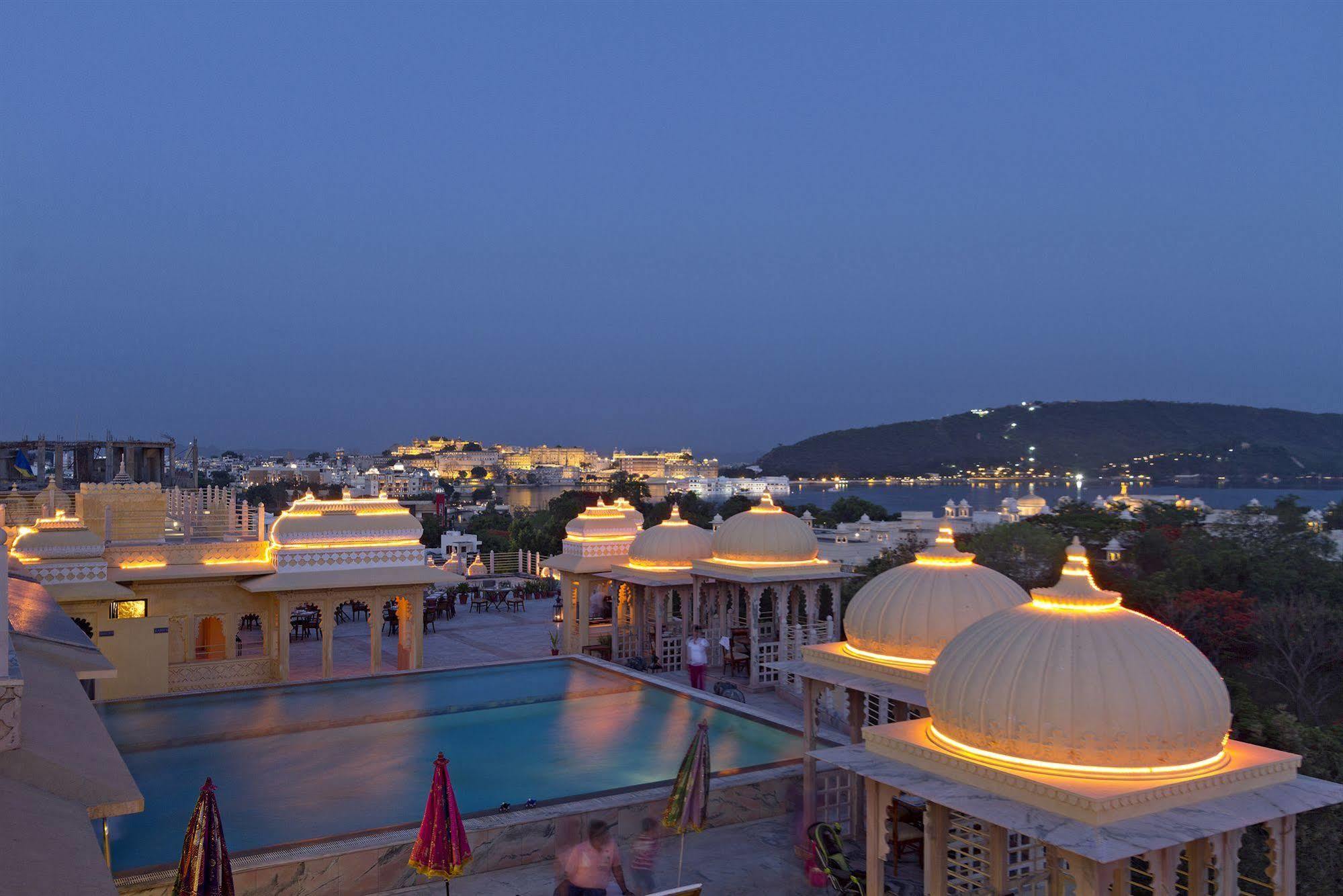 Chunda Palace Udaipur Eksteriør bilde